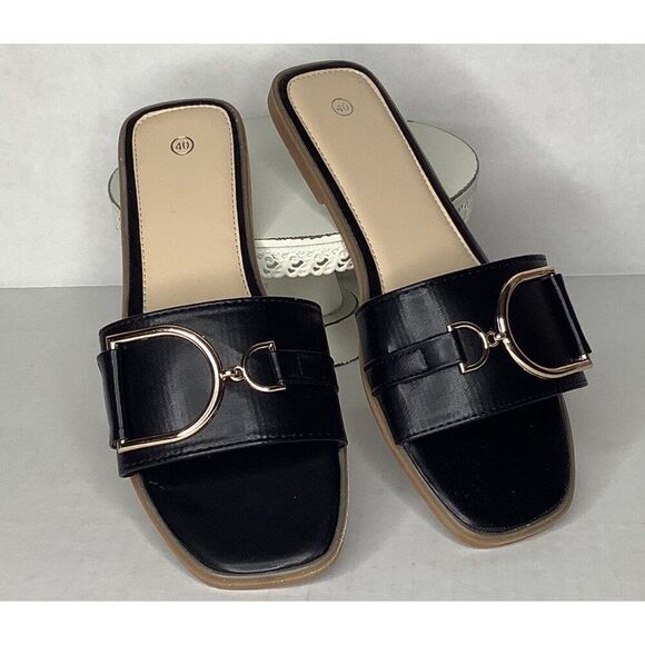 Nasty Gal Women's 9 Faux leather gold link slides - New - Picture 1 of 5